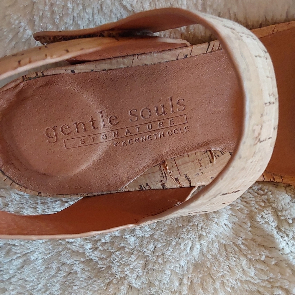 🌺 NEW Gentle Souls by Kenneth Cole Cork Wedge Sandals - Picture 9 of 10